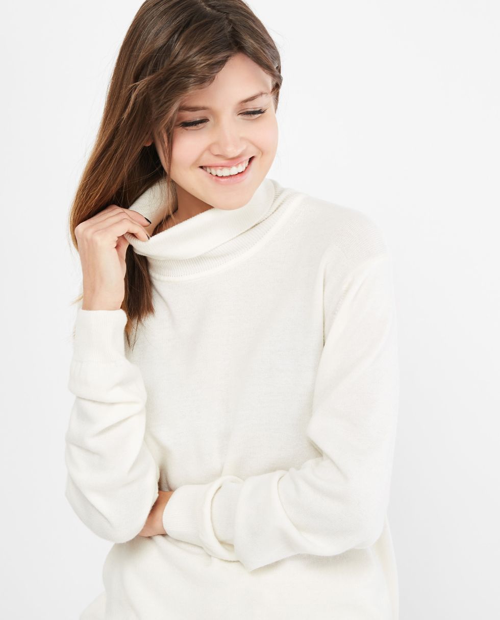 Объемная водолазка One size Объемная водолазка One sizeтрикотаж<br><br><br>Артикул: 8447488<br>Размер: One size<br>Цвет: Молочный<br>Новинка: НЕТ<br>Наименование en: Oversized turtleneck sweater