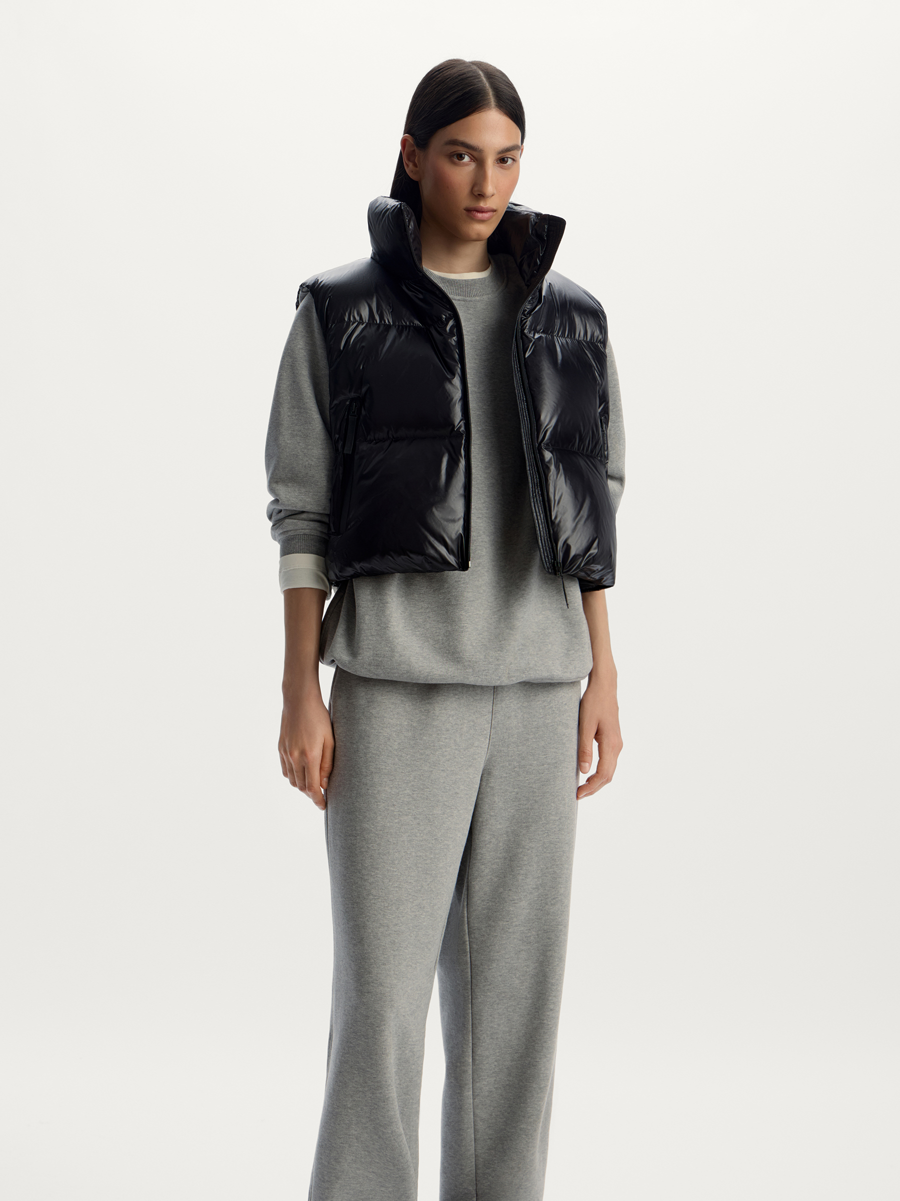 Жилет пуховый 12 STOREEZ 23000₽