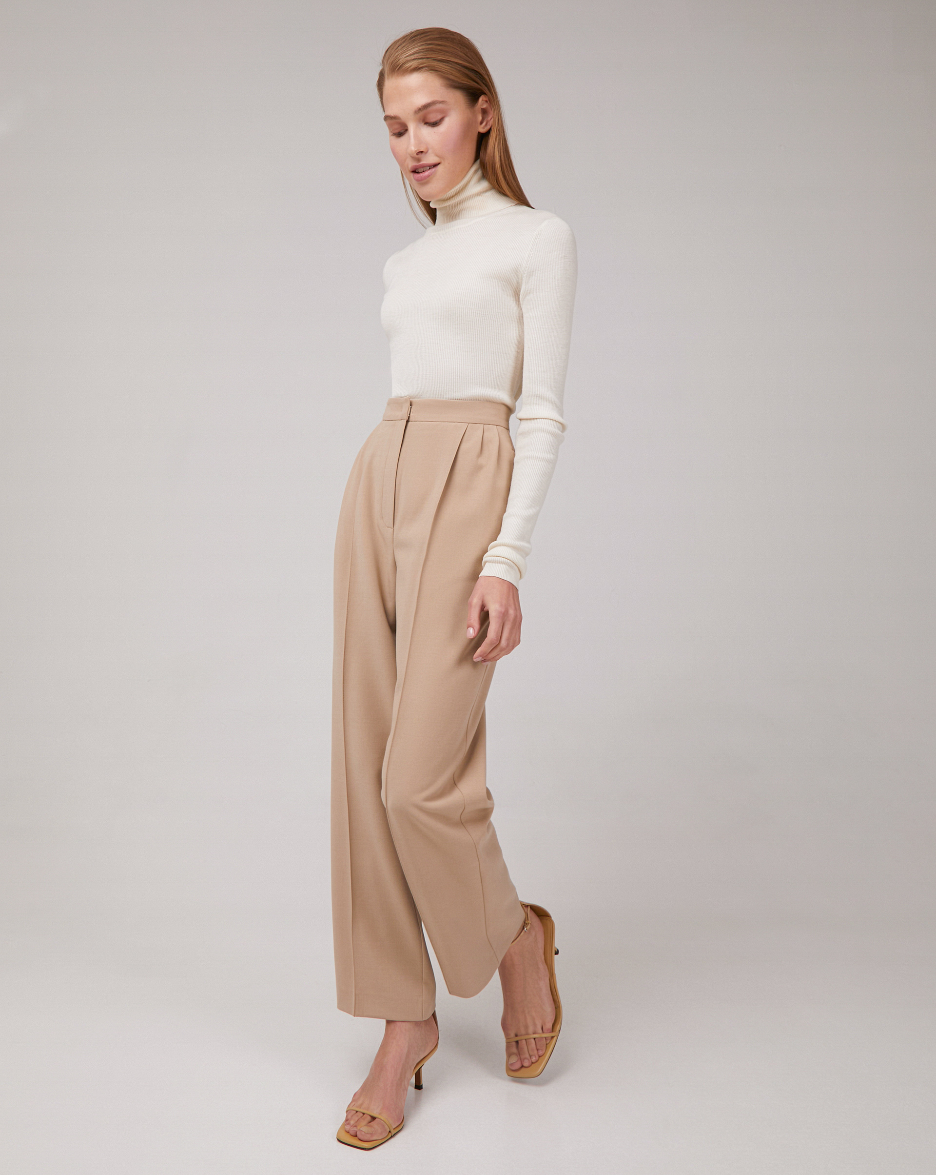 

Брюки укороченные со складками, Бежевый