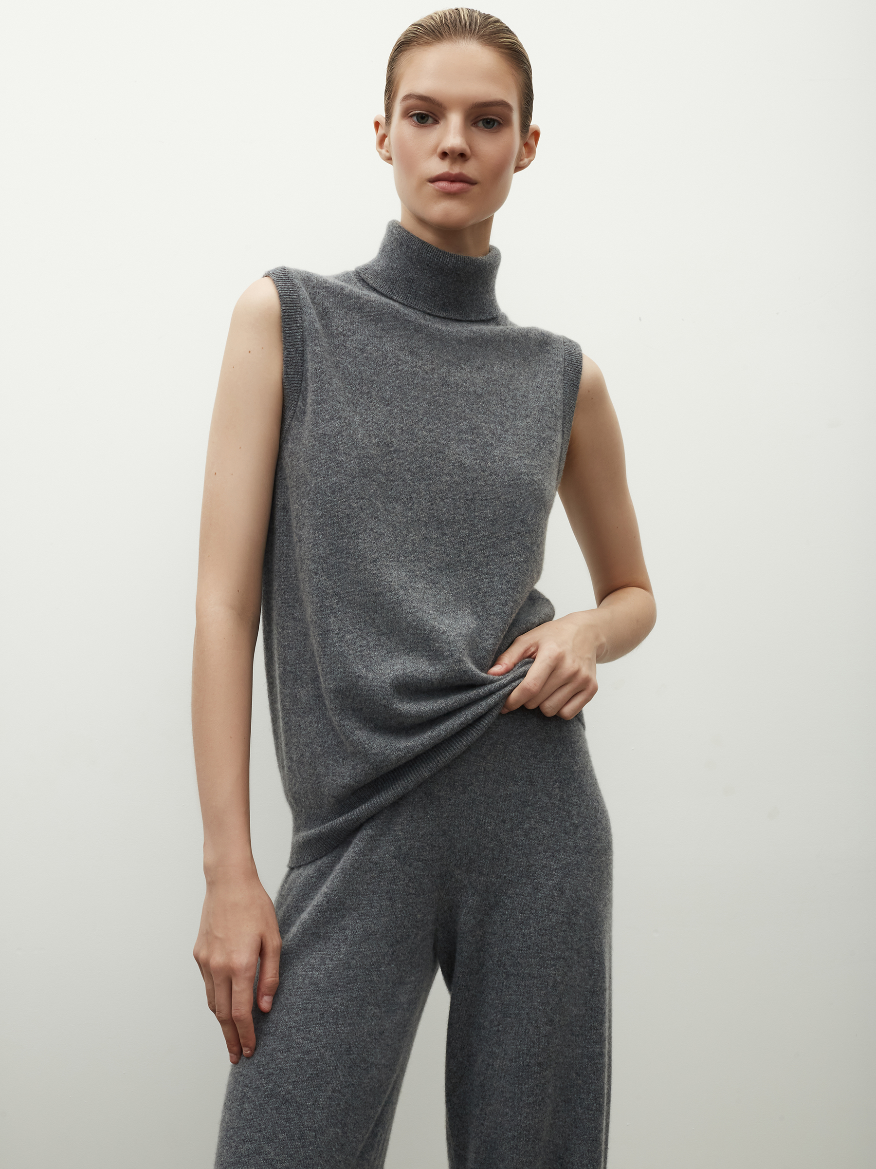 Джемпер из кашемира 12 STOREEZ 19000₽