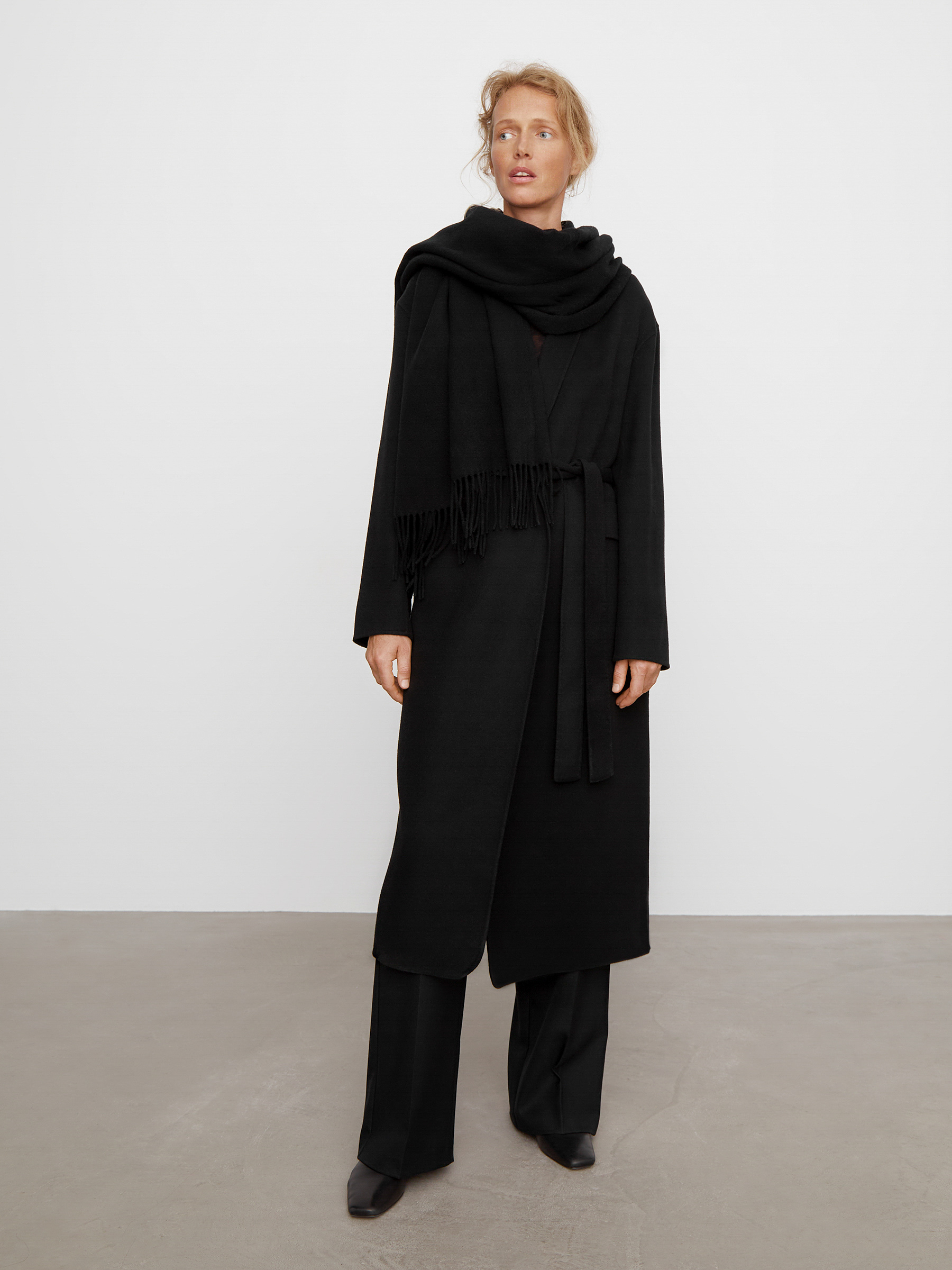 

Пальто из шерсти и кашемира, Черный