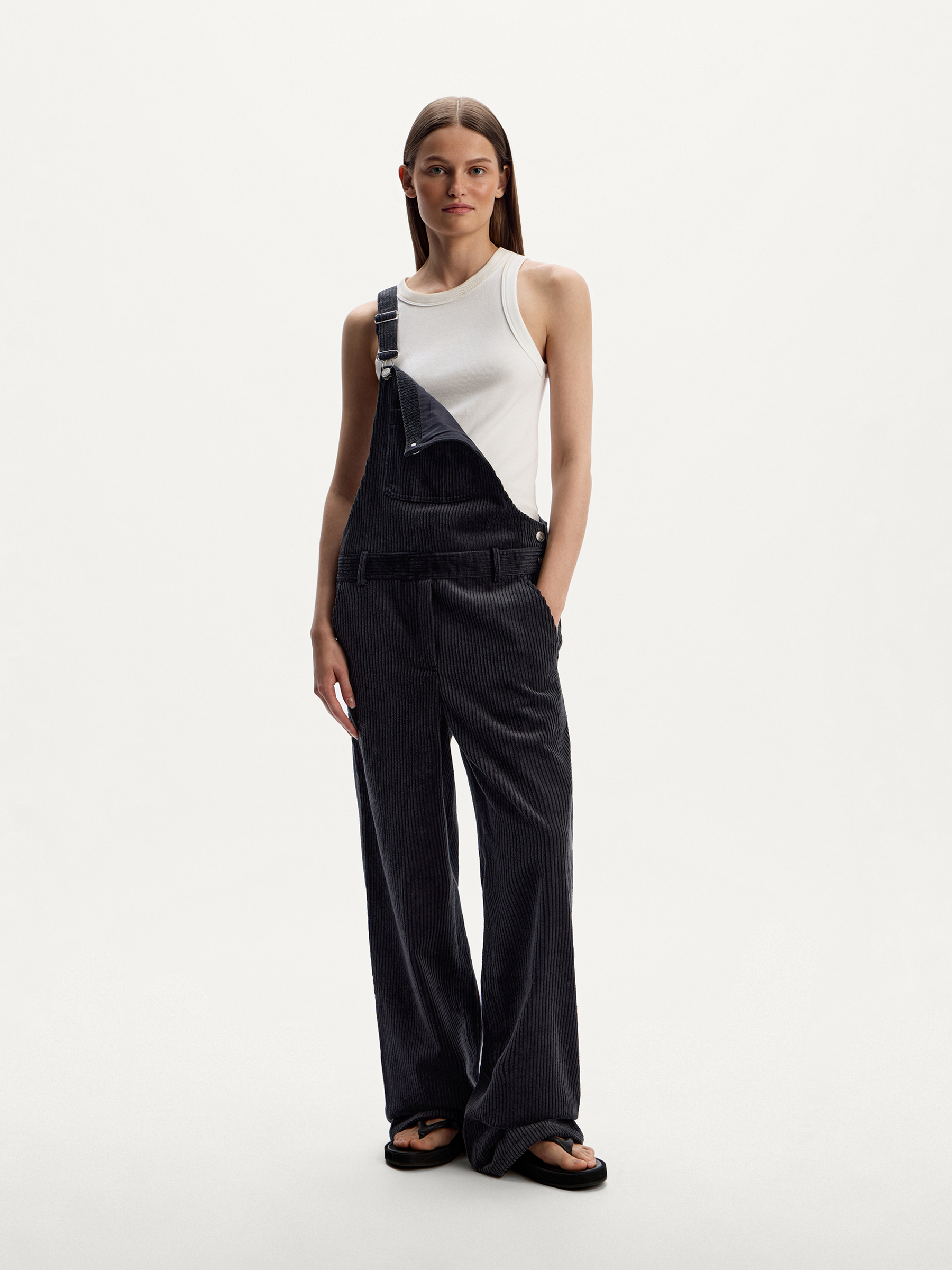 Комбинезон из вельвета 12 STOREEZ 16000₽