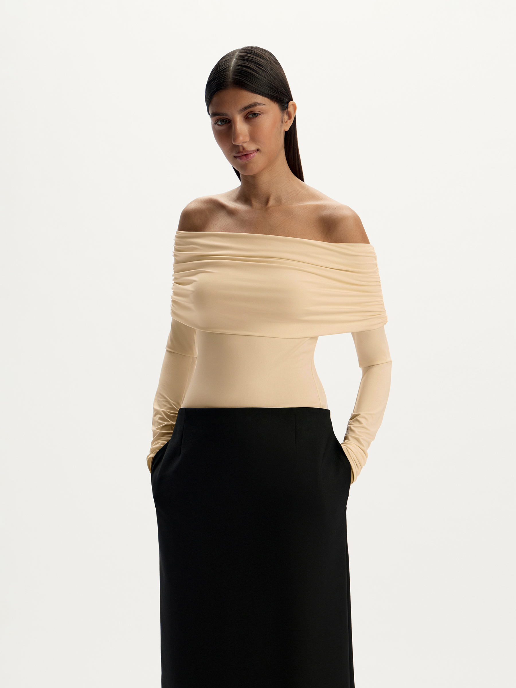 Топ с открытыми плечами 12 STOREEZ 7800₽