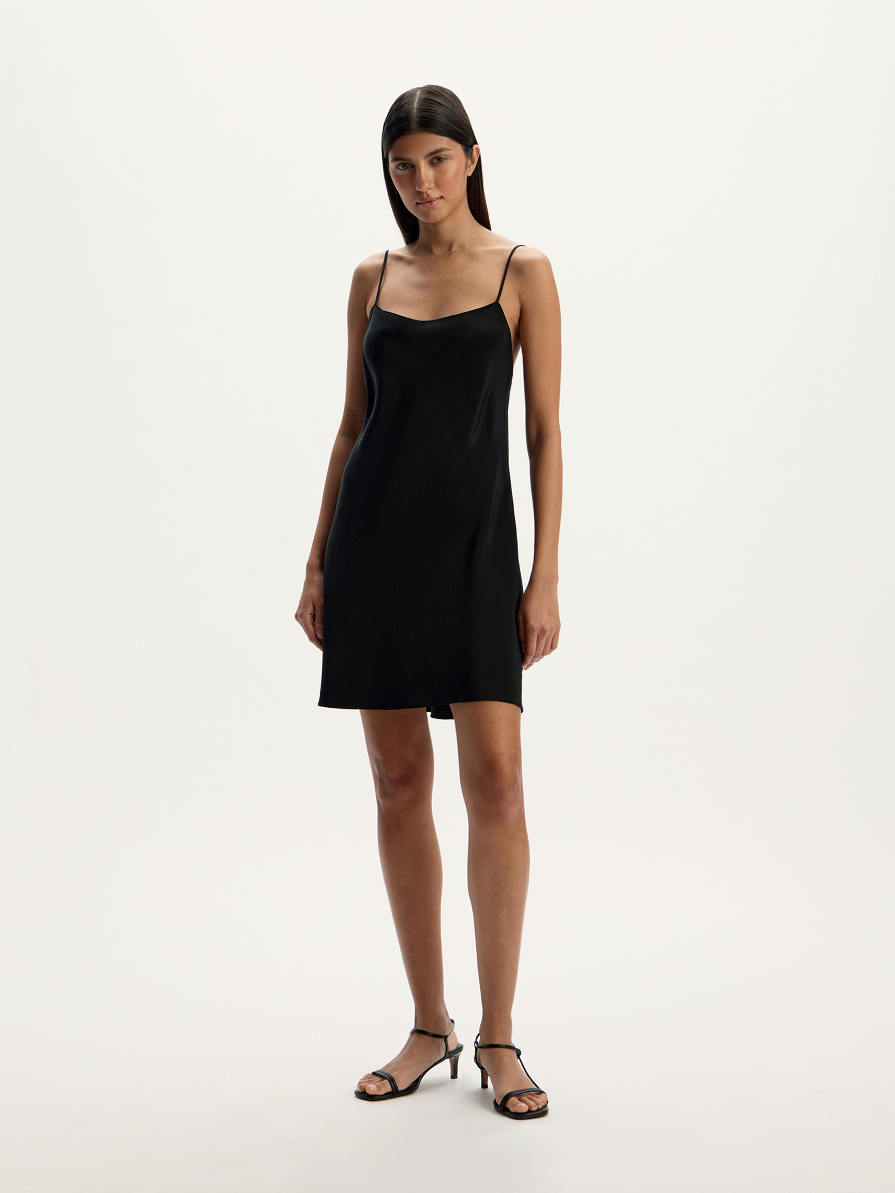 Платье из плотного шелка 12 STOREEZ 19000₽