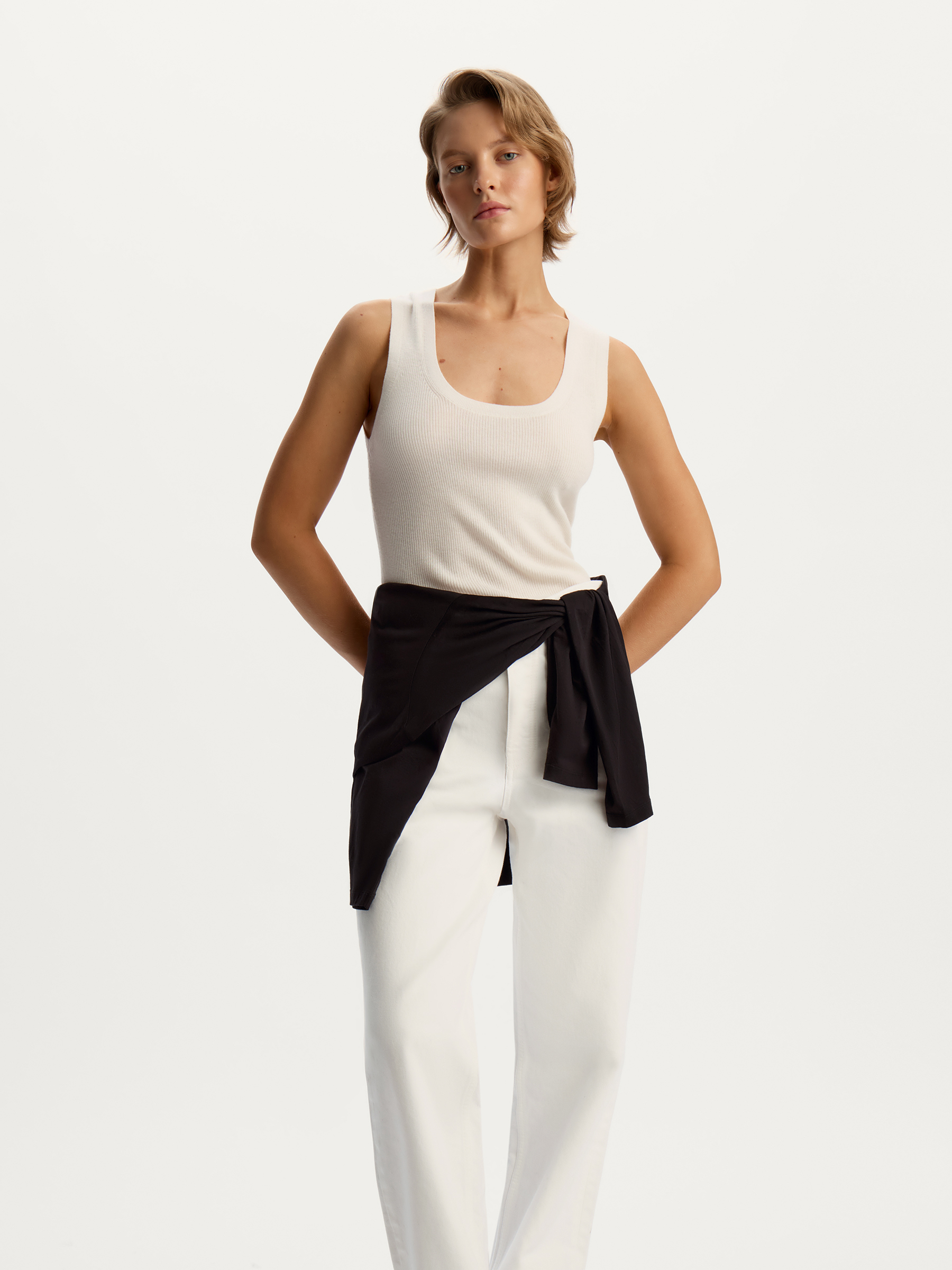 Топ из тонкой шерсти 12 STOREEZ 9800₽