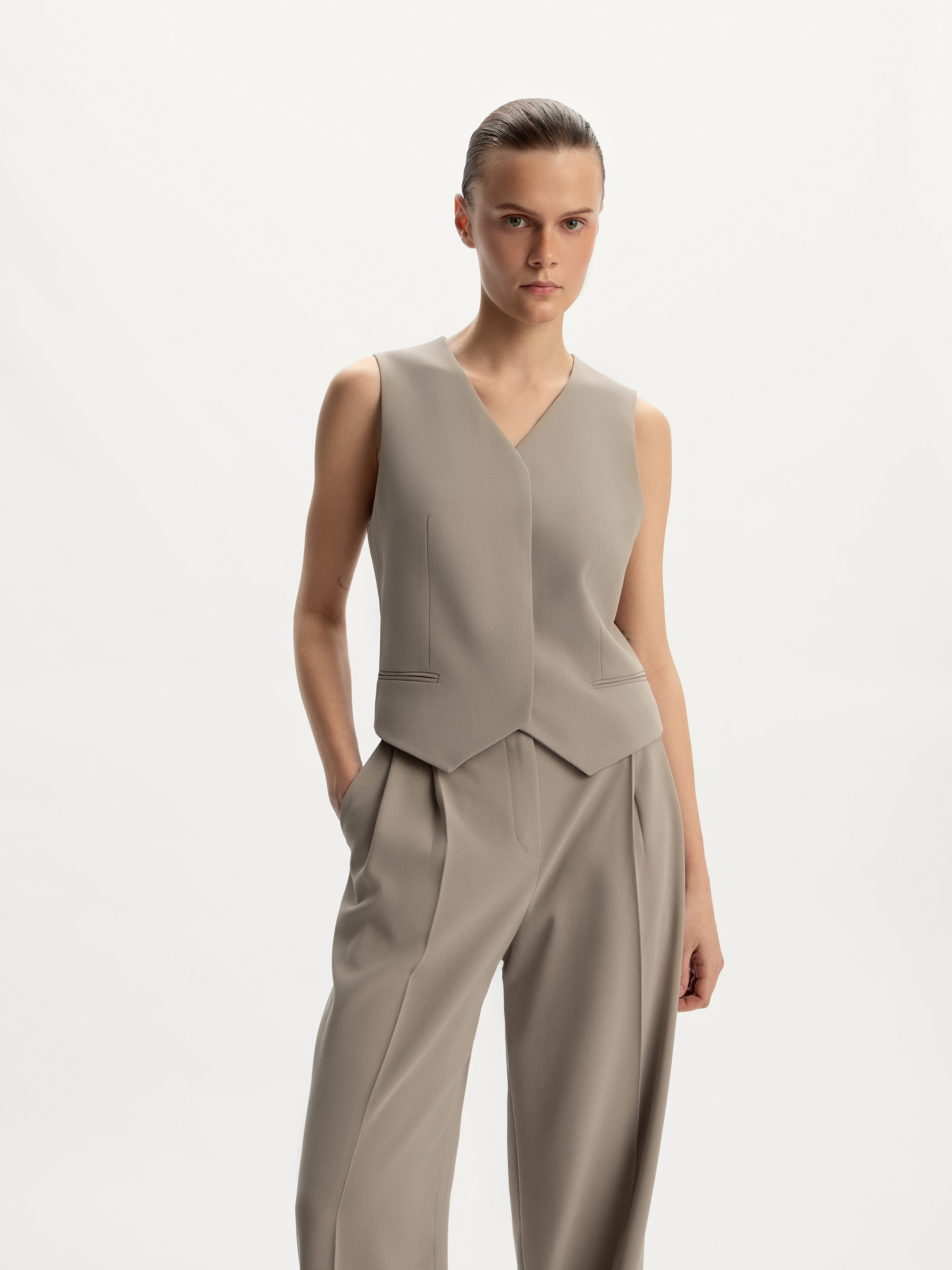 Жилет из крепа 12 STOREEZ