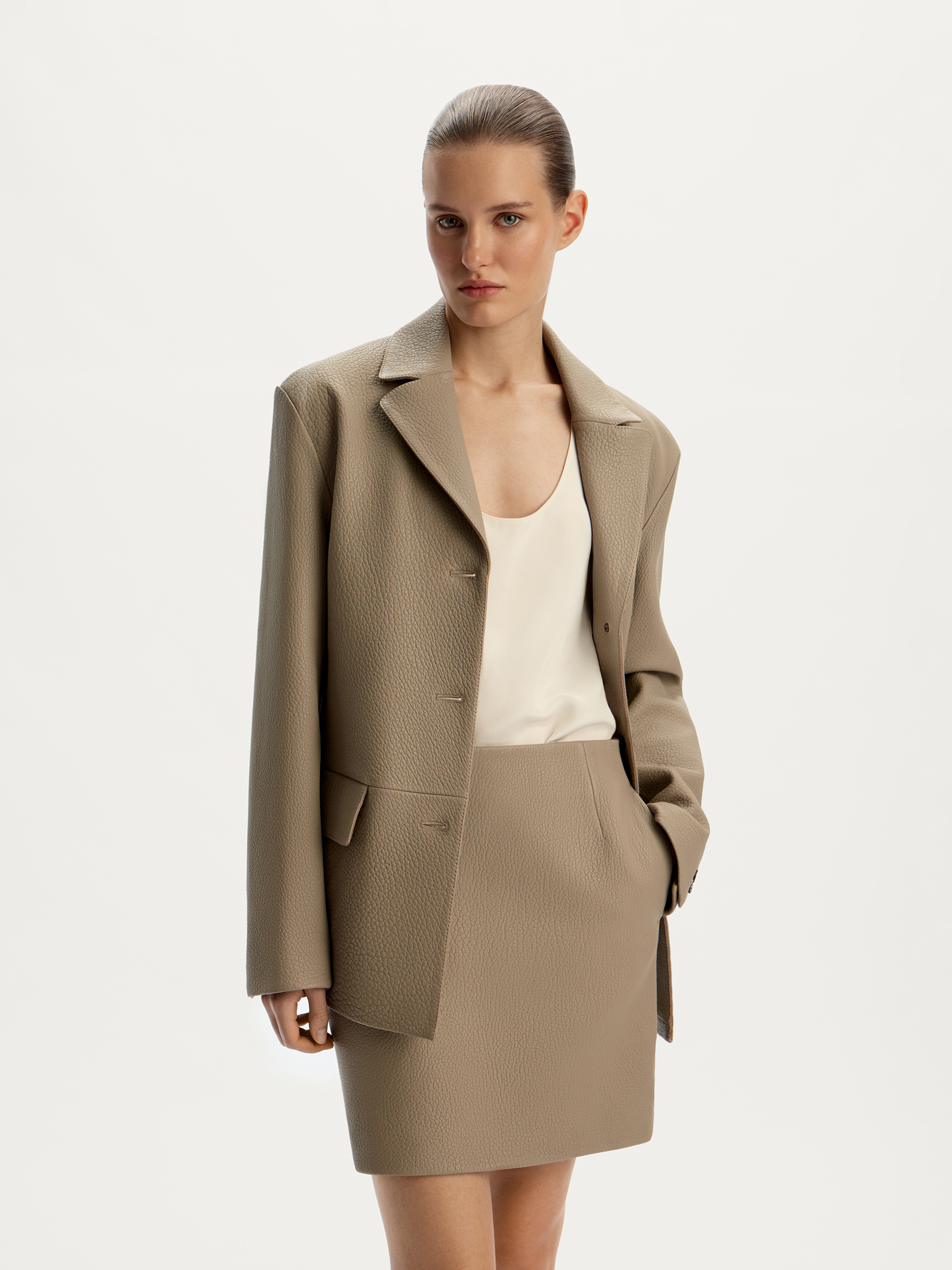 Пиджак Grain из фактурной кожи 12 STOREEZ