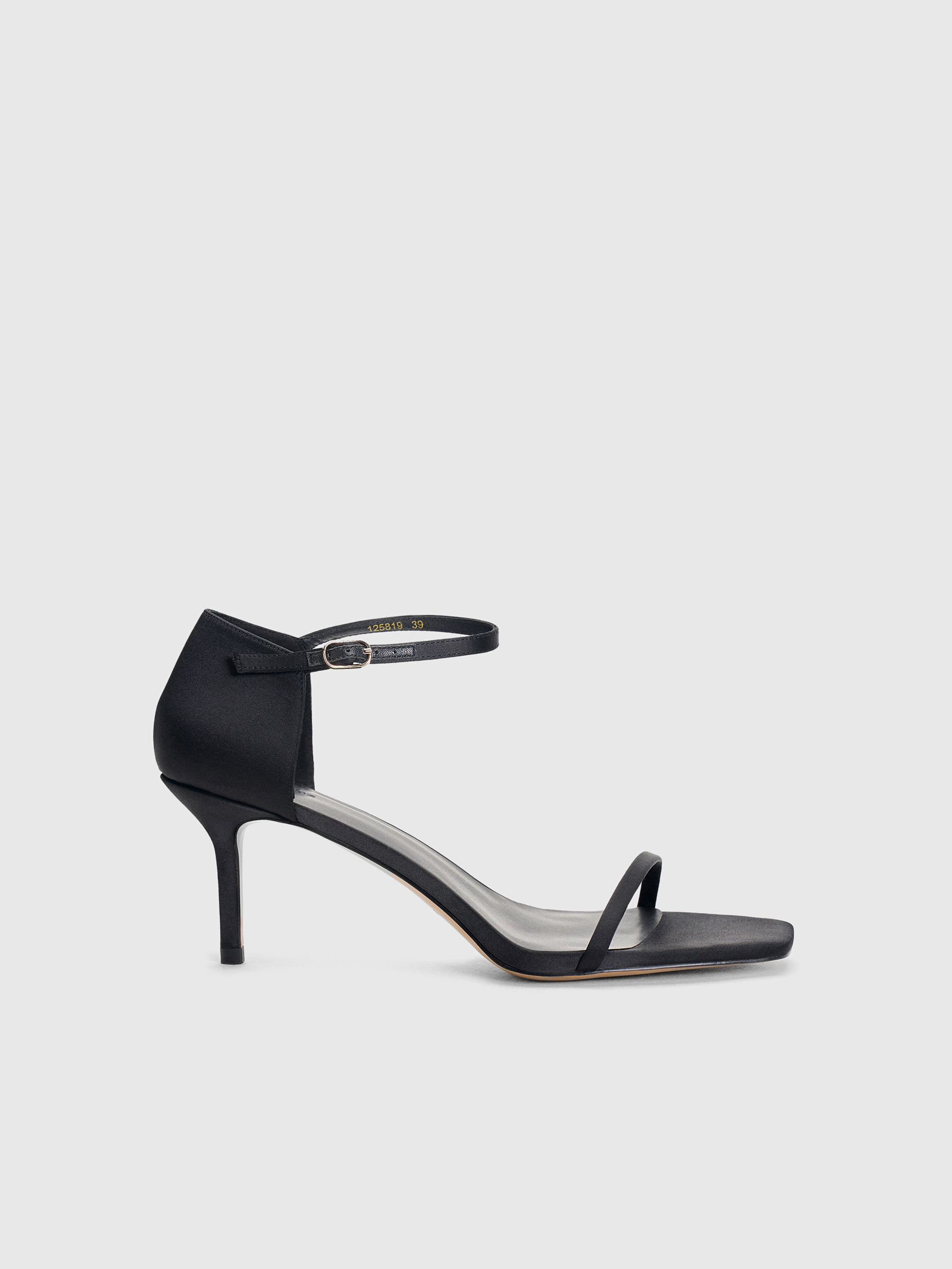 Босоножки 12 STOREEZ 19000₽