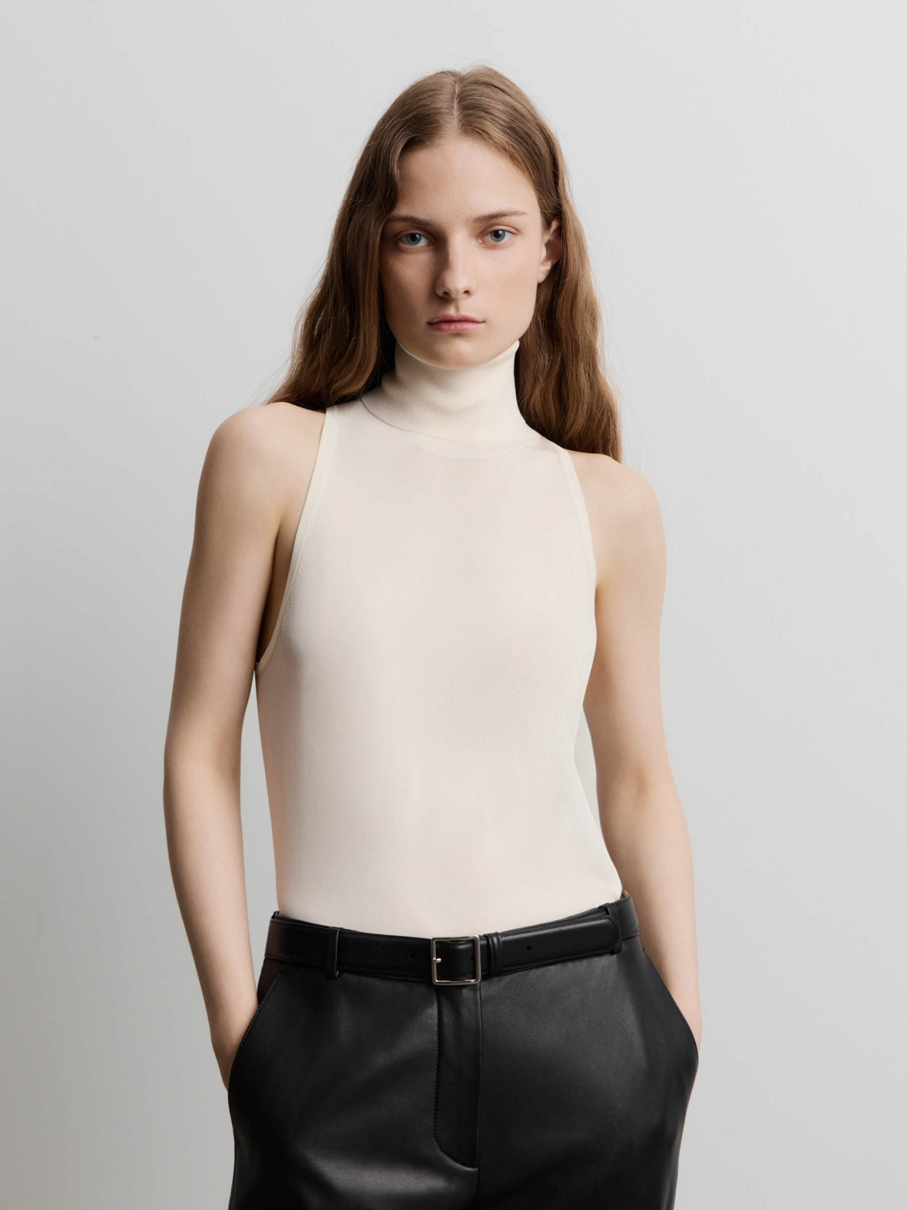 Свитер-топ из шелка 12 STOREEZ 19000₽