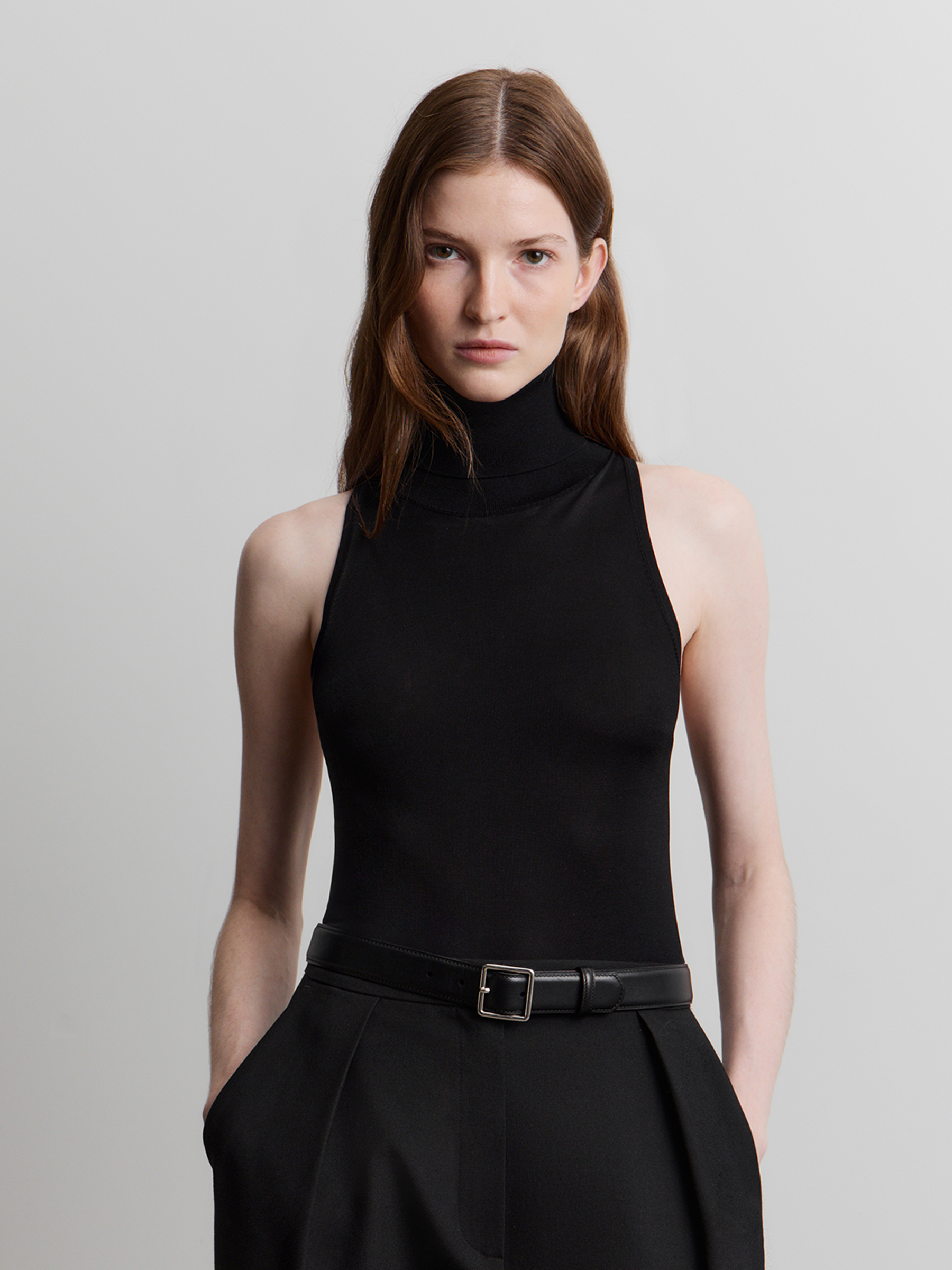 Свитер-топ из шелка 12 STOREEZ 19000₽