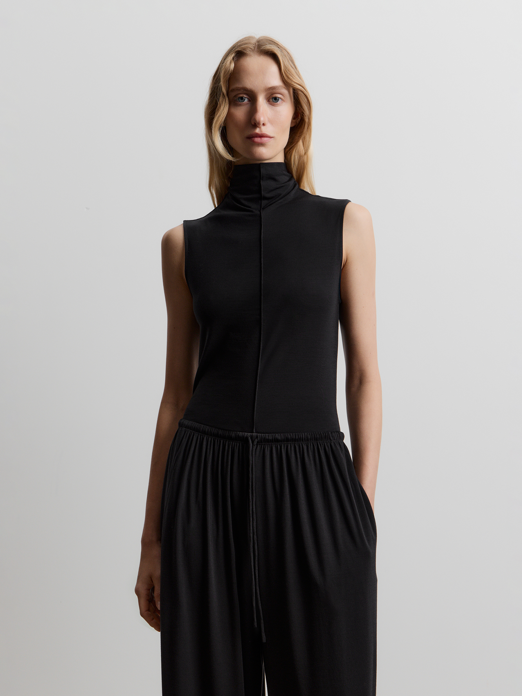 Топ из лиоцелла и шерсти 12 STOREEZ 8800₽