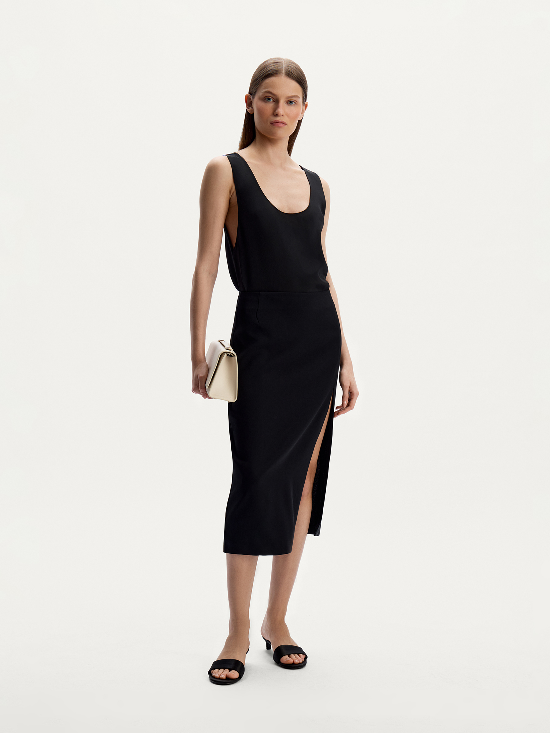 Юбка с разрезом 12 STOREEZ 16000₽