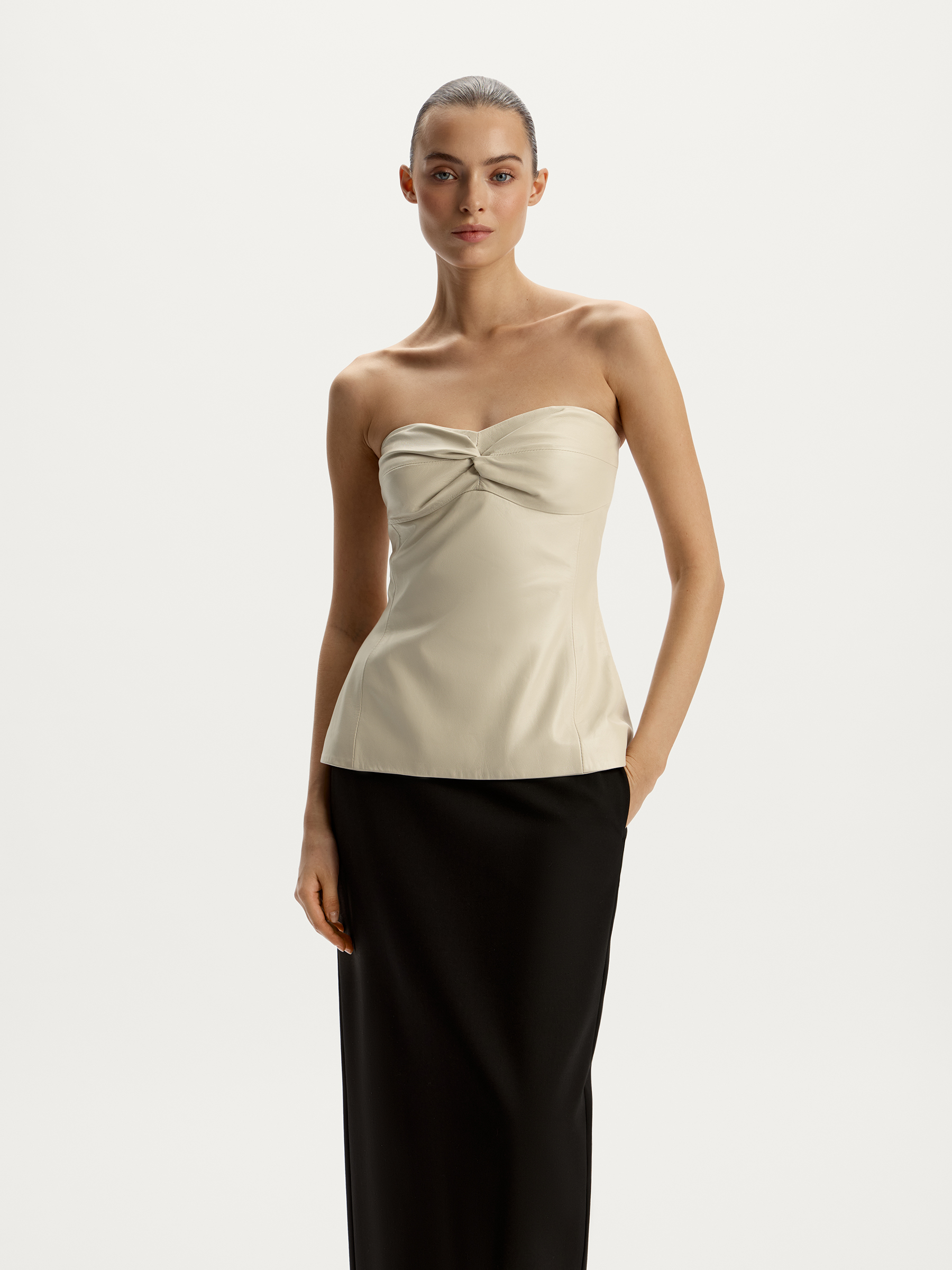 Топ из кожи 12 STOREEZ 65000₽