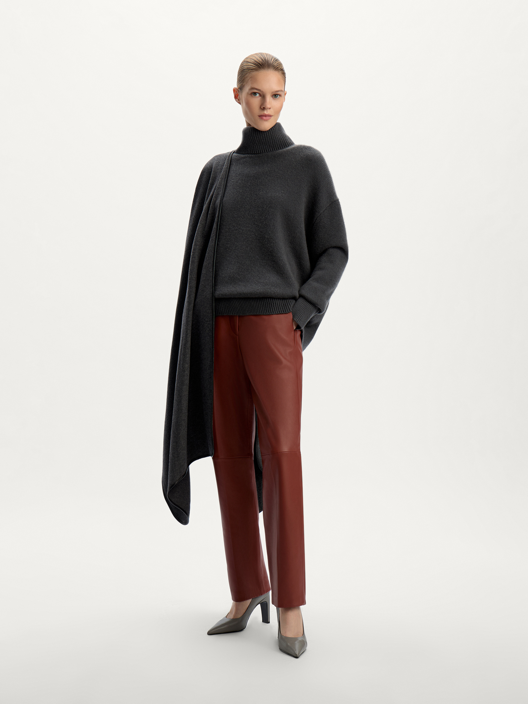 Брюки Sleek из кожи 12 STOREEZ 98000₽