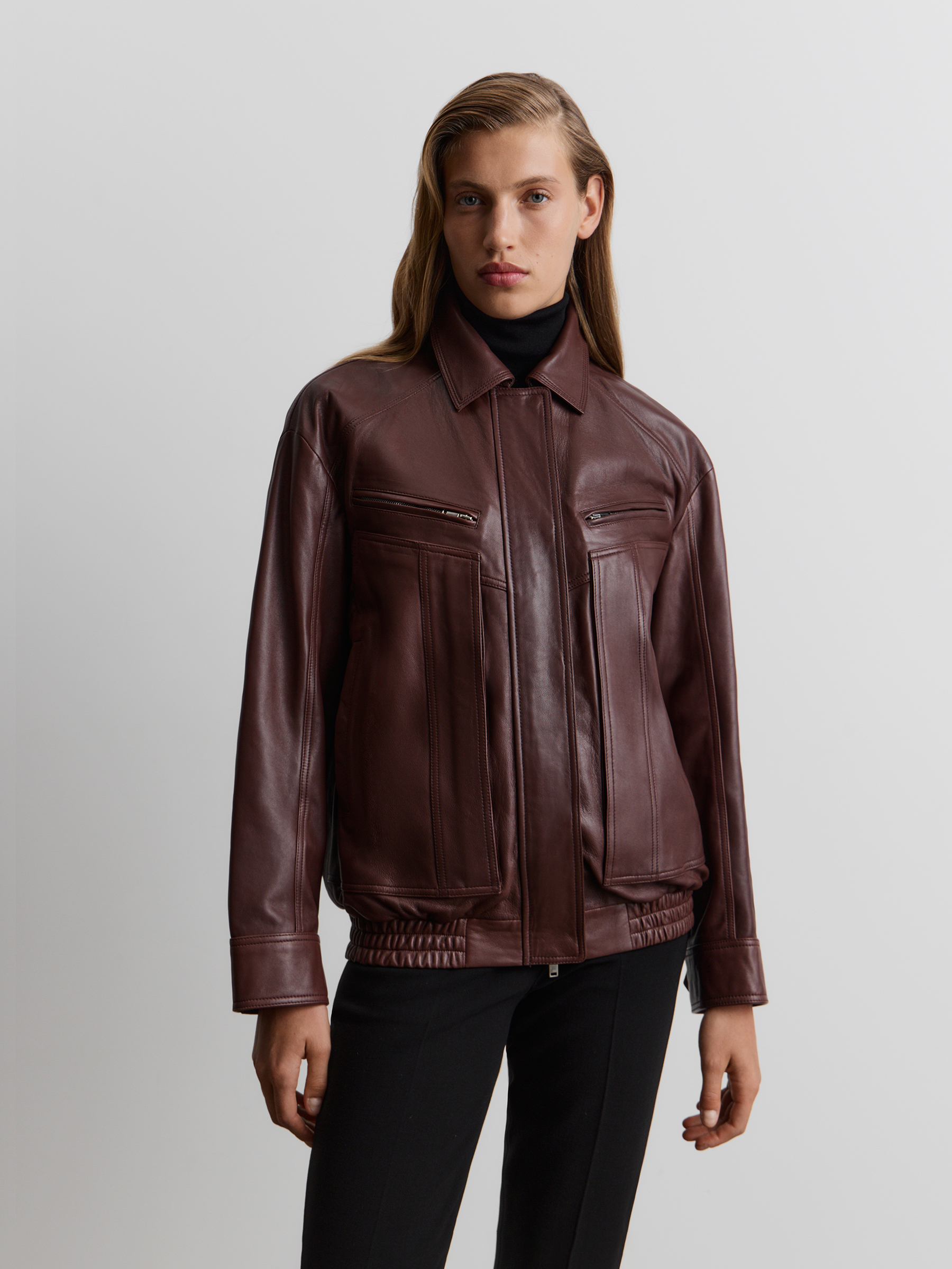 Бомбер из кожи 12 STOREEZ 120000₽