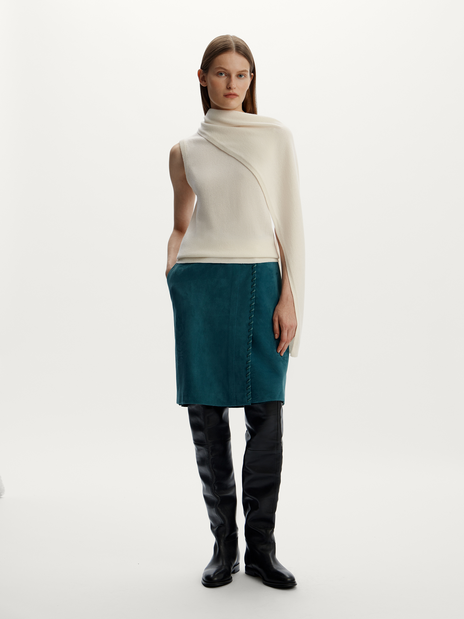 Юбка из замши 12 STOREEZ 73000₽