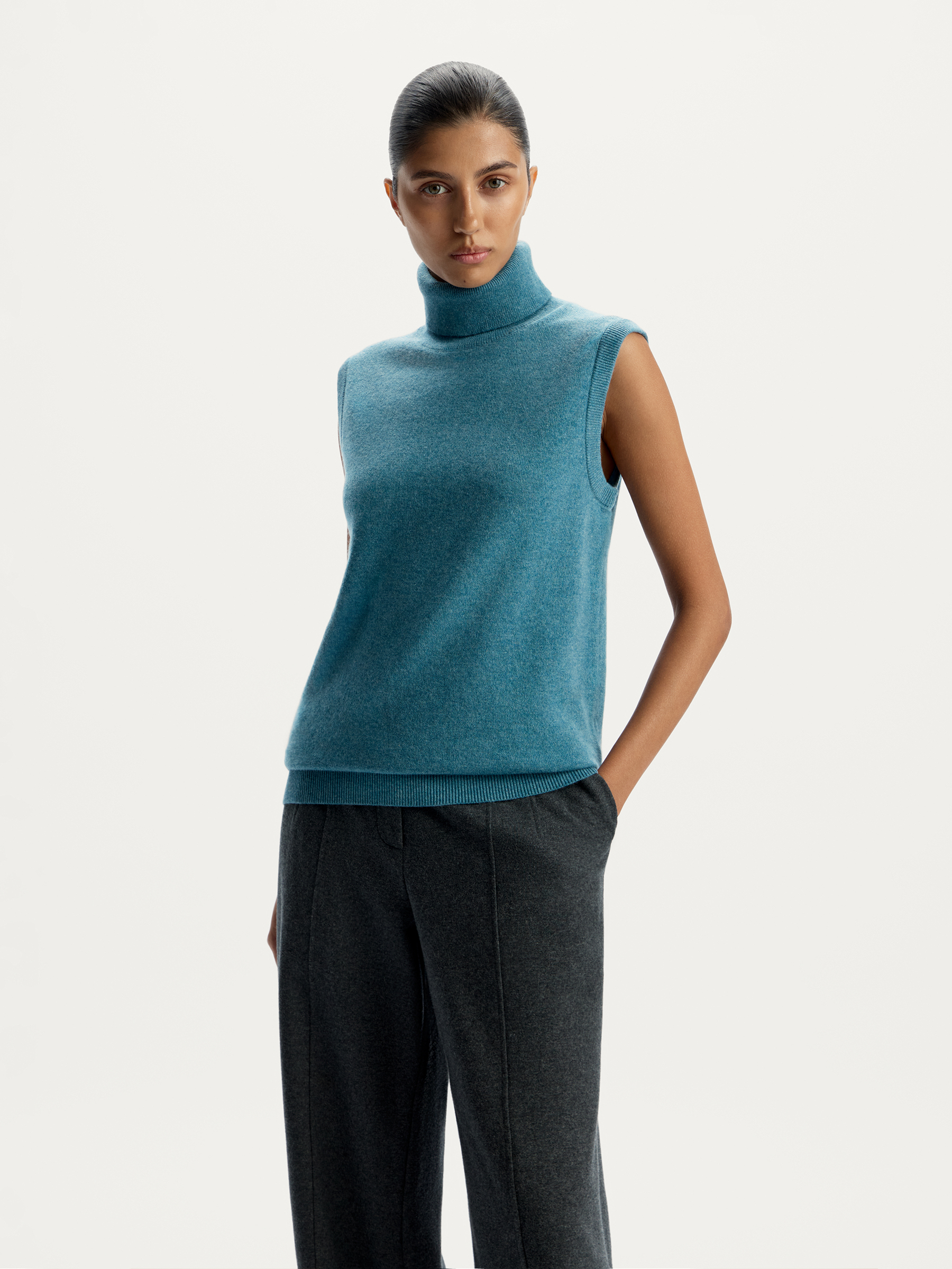 Джемпер из кашемира 12 STOREEZ 19000₽