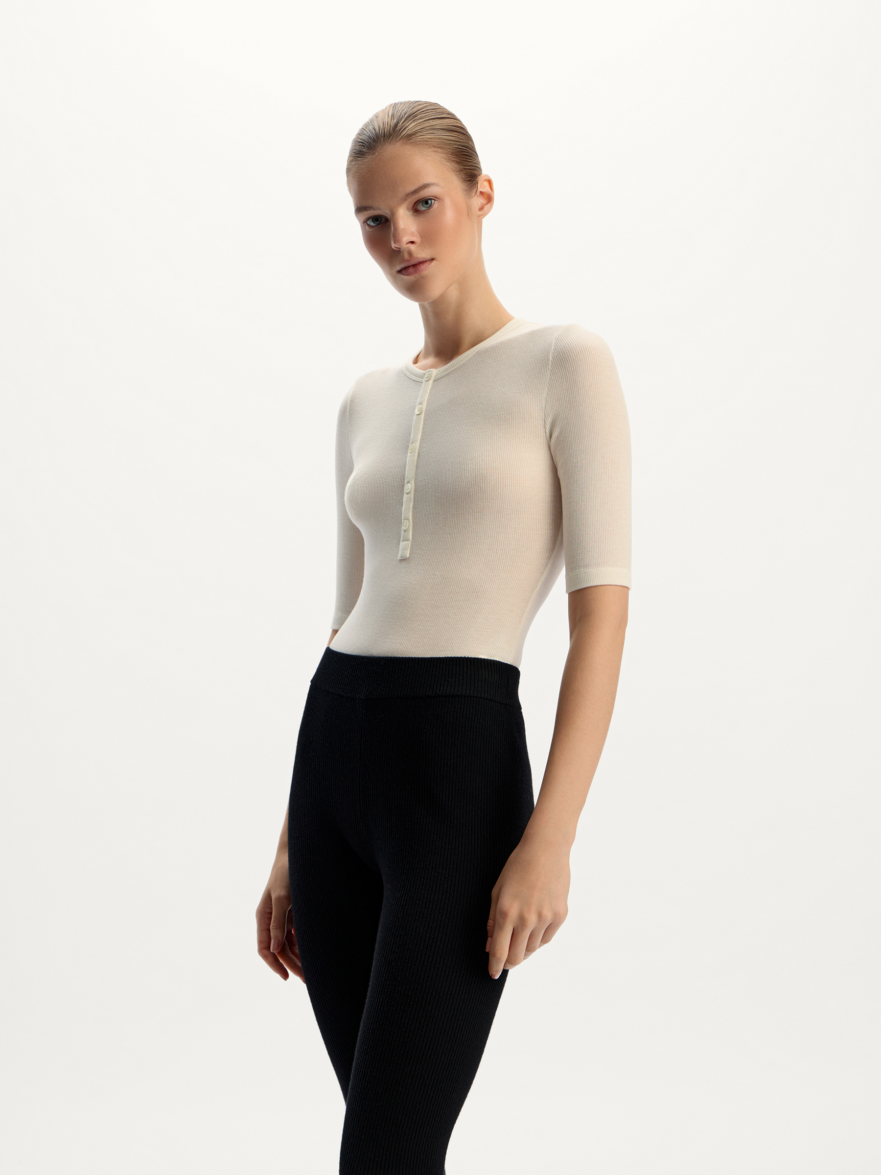 Боди 12 STOREEZ 8800₽